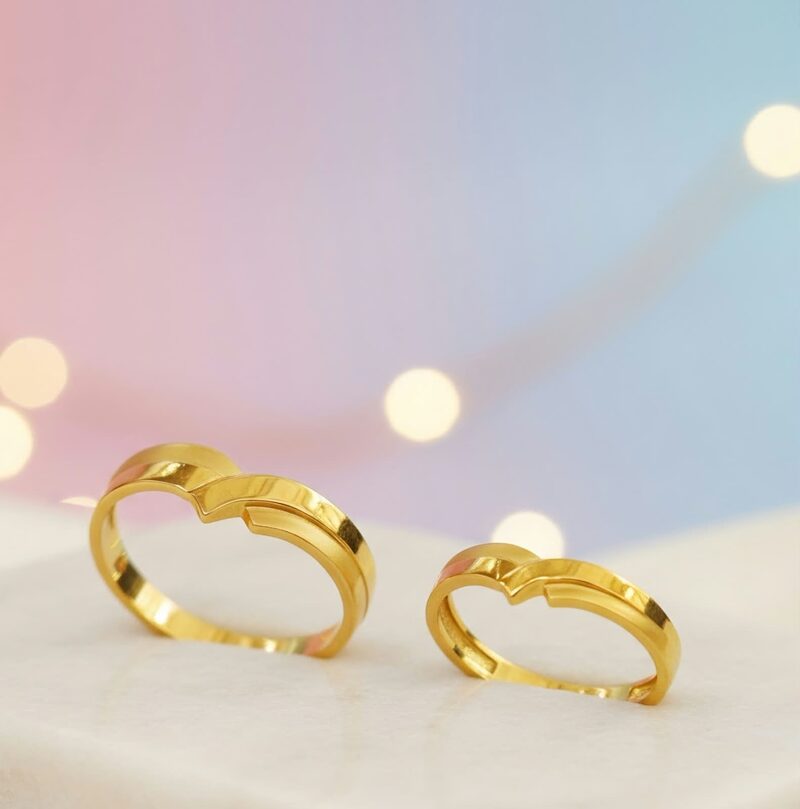 Pair of adjustable open gold band rings