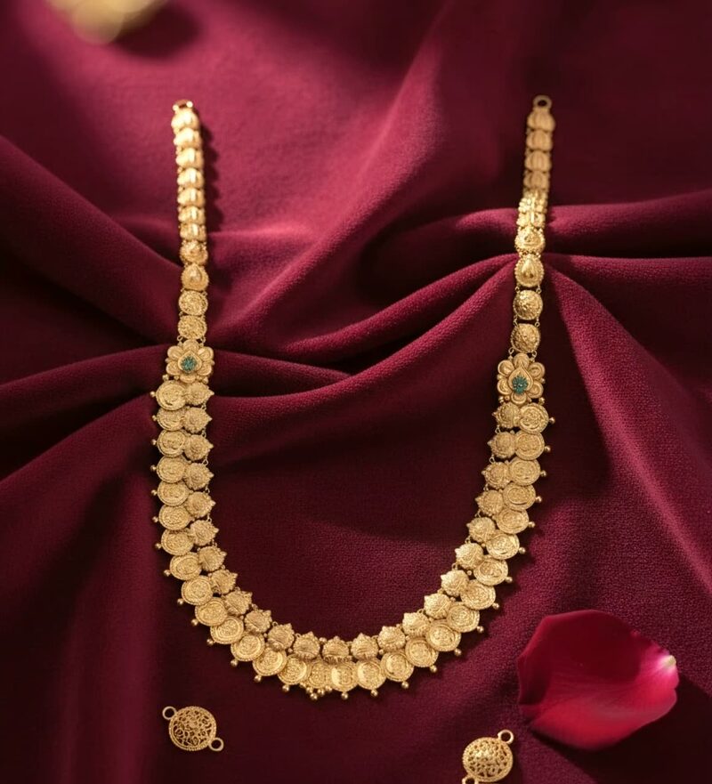 Gold haram with coin and leaf links