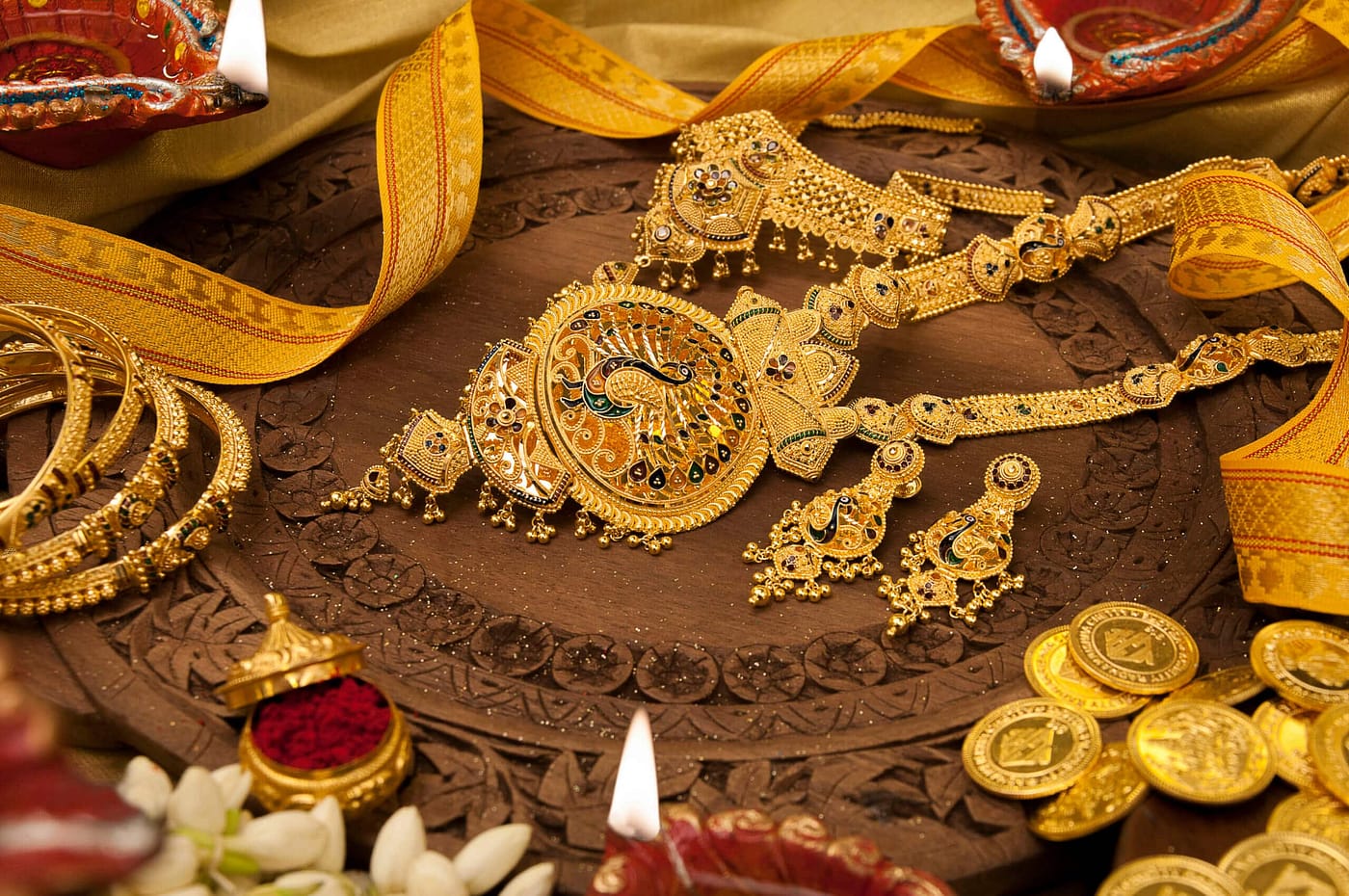 Gold necklace collection at V Chetty Jewellery Vellore