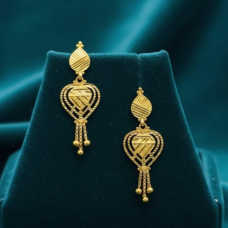 Gold drop earrings with openwork lattice design